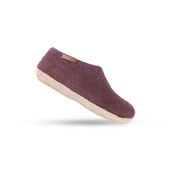Papuci din lână realizate manual cu talpă din piele de căprioară /Design danez de la SHUS/Culoare: Violet